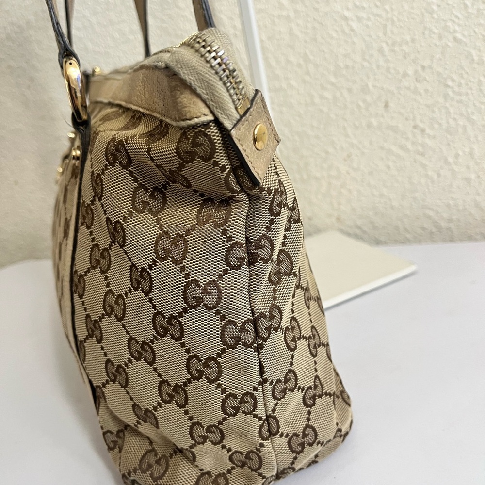 Gucci Beige GG Canvas Tote with Tan Trim and Gold Hardware - Picture 13 of 14